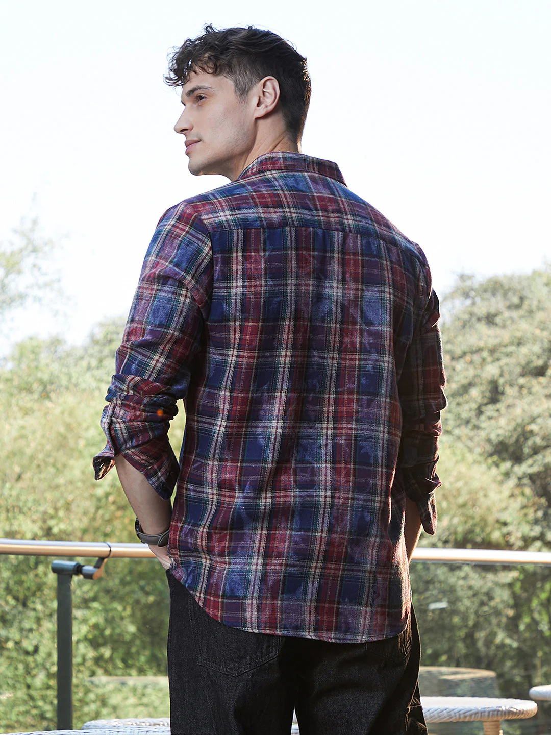 Dark-Plaid Relaxed Shirt - Image 4