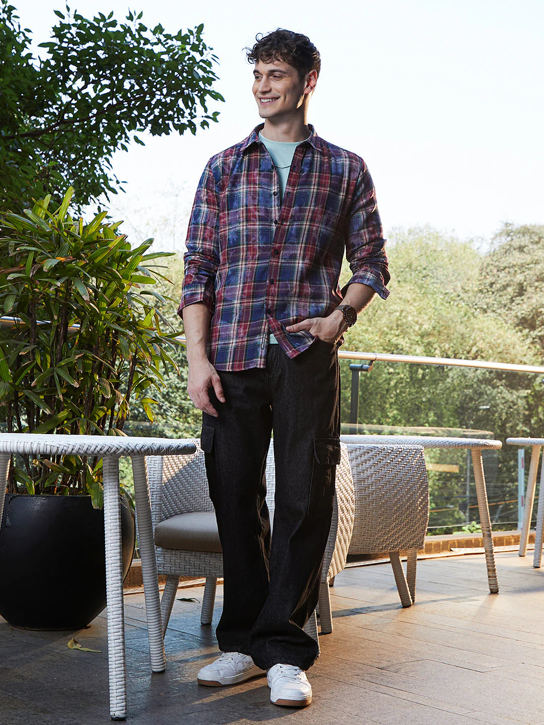 Dark-Plaid Relaxed Shirt - Image 5